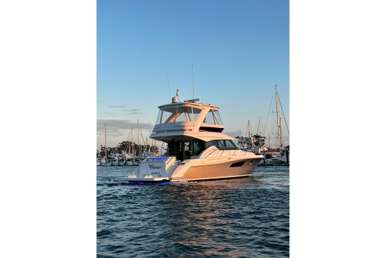 Tiara F44 Flybridge de segunda mano en venta