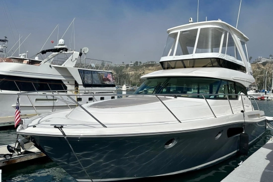 Tiara F44 Flybridge de segunda mano en venta