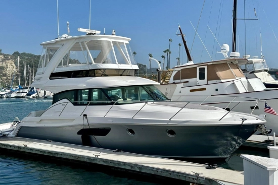 Tiara F44 Flybridge de segunda mano en venta