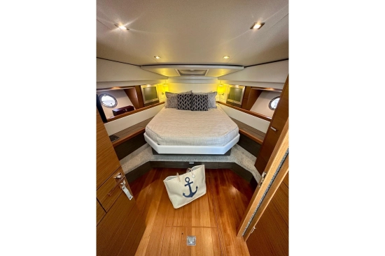 Tiara F44 Flybridge de segunda mano en venta