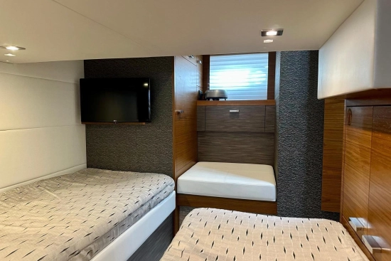 Tiara F44 Flybridge de segunda mano en venta