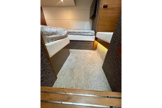 Tiara F44 Flybridge de segunda mano en venta