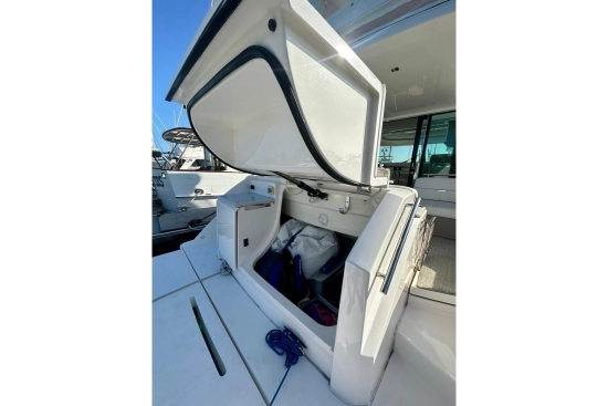 Tiara F44 Flybridge de segunda mano en venta