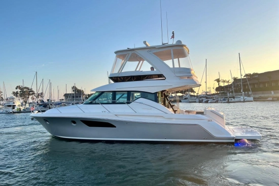 Tiara F44 Flybridge de segunda mano en venta