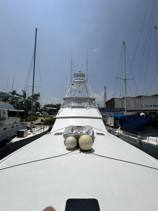 Viking Yachts 58 Convertible de segunda mano en venta