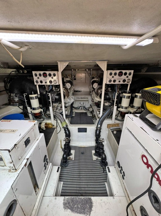 Viking Yachts 58 Convertible de segunda mano en venta