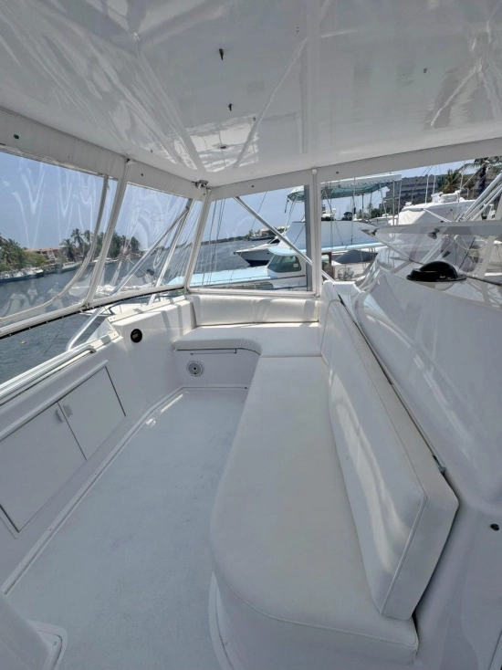 Viking Yachts 58 Convertible de segunda mano en venta