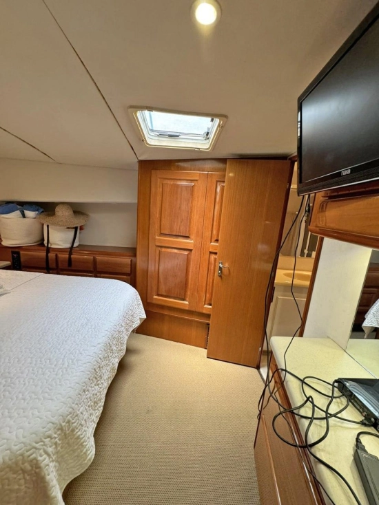 Viking Yachts 58 Convertible de segunda mano en venta
