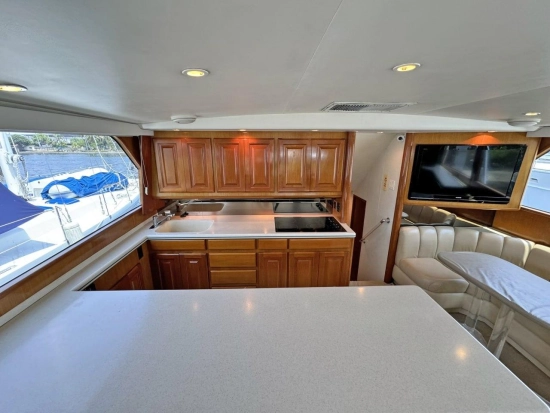 Viking Yachts 58 Convertible de segunda mano en venta