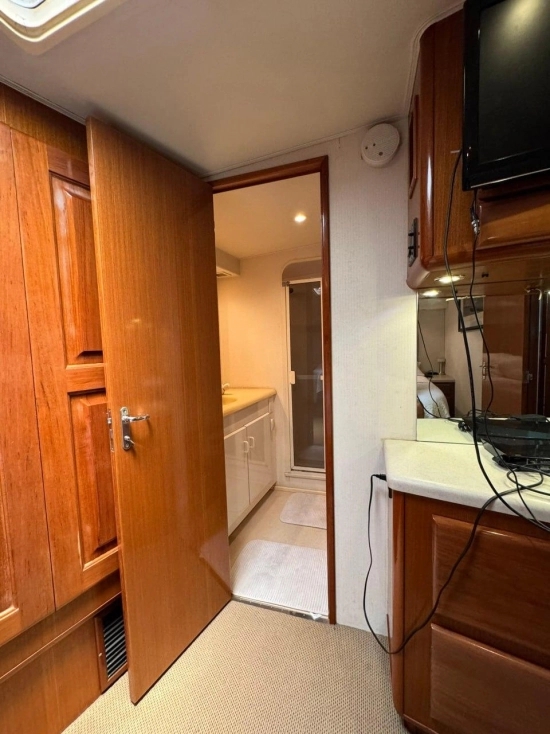 Viking Yachts 58 Convertible de segunda mano en venta