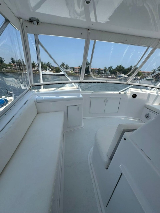 Viking Yachts 58 Convertible de segunda mano en venta