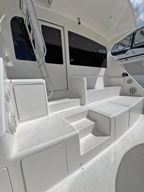 Viking Yachts 68 Convertible usata in vendita