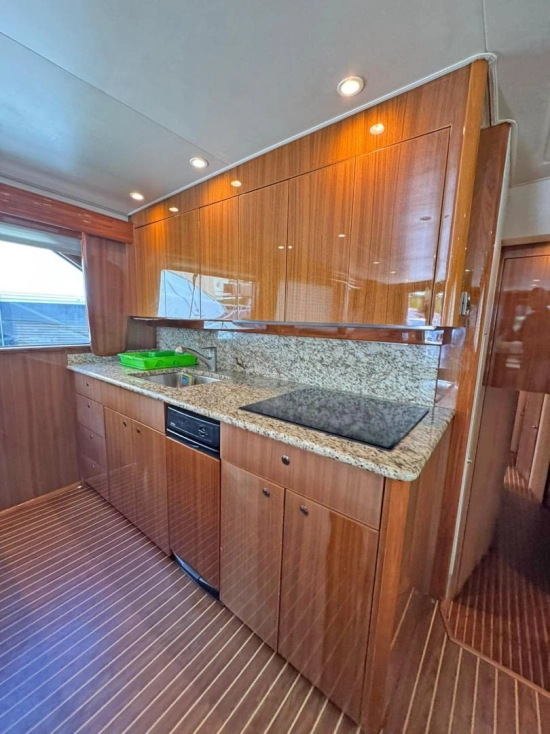Viking Yachts 68 Convertible usata in vendita