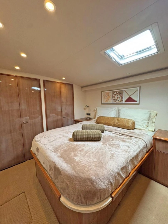Viking Yachts 68 Convertible usata in vendita