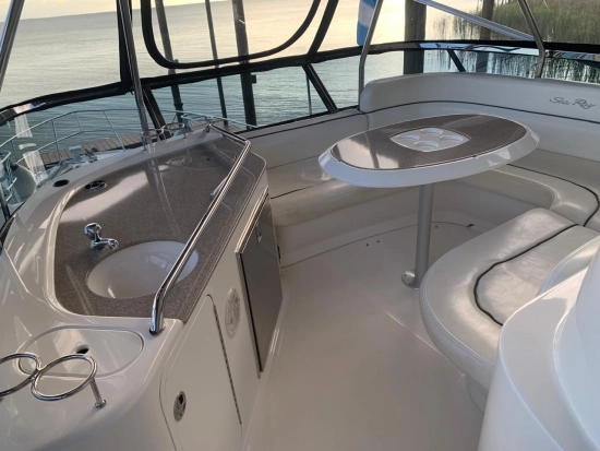 Sea Ray 52 Sedan Bridge de segunda mano en venta