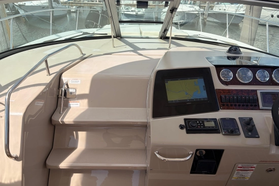 Sea Ray Sundancer 350 usado à venda