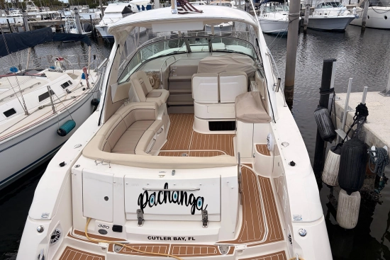 Sea Ray Sundancer 350 usado à venda