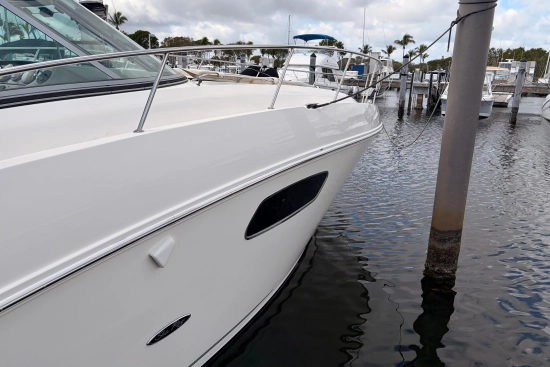 Sea Ray Sundancer 350 usado à venda