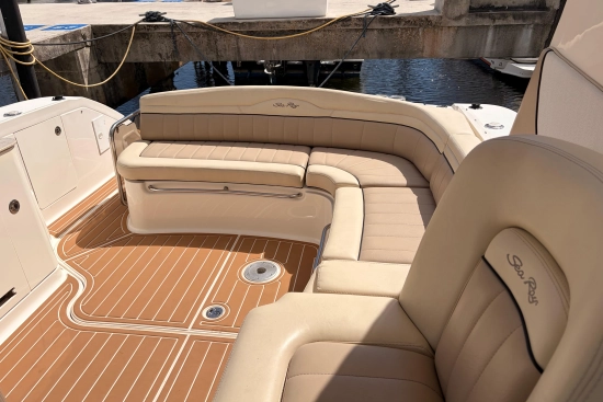Sea Ray Sundancer 350 usado à venda