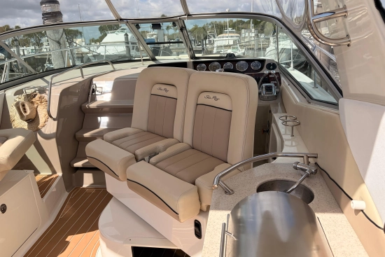 Sea Ray Sundancer 350 usado à venda
