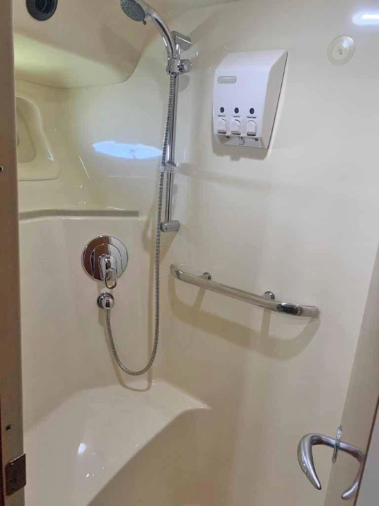 Sea Ray Sedan Bridge de segunda mano en venta