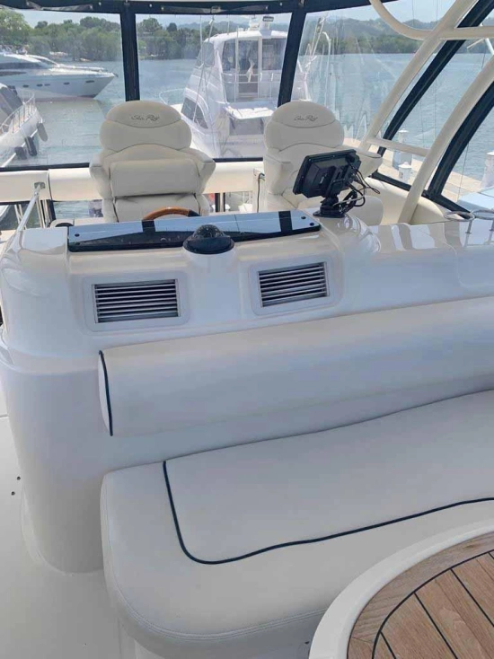 Sea Ray Sedan Bridge de segunda mano en venta