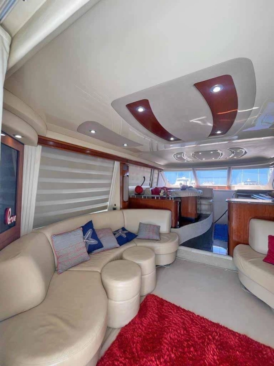 Sea Ray Sedan Bridge de segunda mano en venta