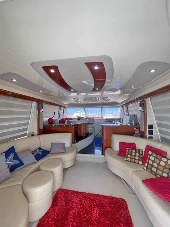 Sea Ray Sedan Bridge de segunda mano en venta