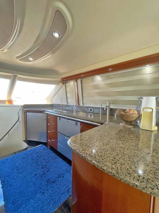 Sea Ray Sedan Bridge de segunda mano en venta
