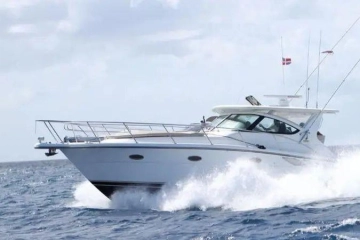Tiara 3800 Open usado à venda