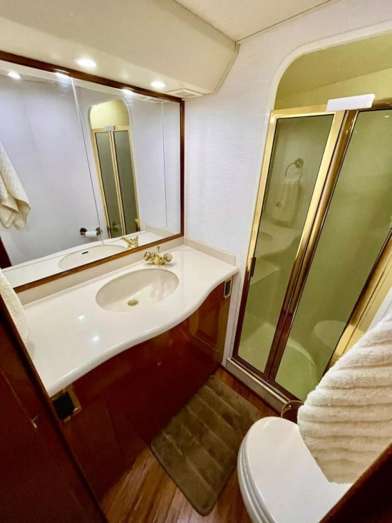 Viking Yachts 52 Convertible usata in vendita