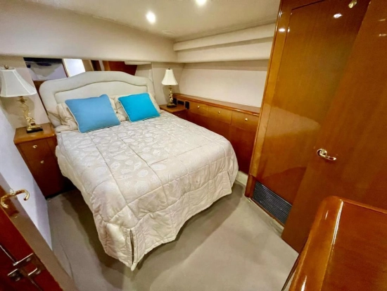 Viking Yachts 52 Convertible usata in vendita
