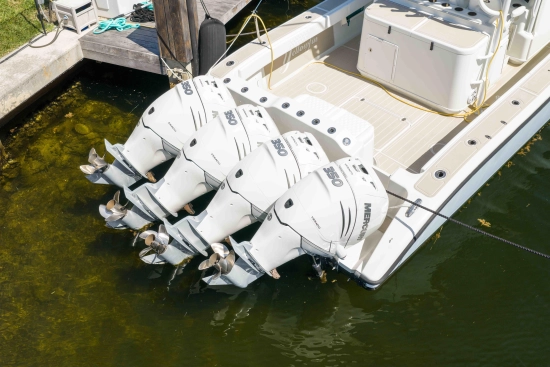 Yellowfin 42 Offshore usata in vendita