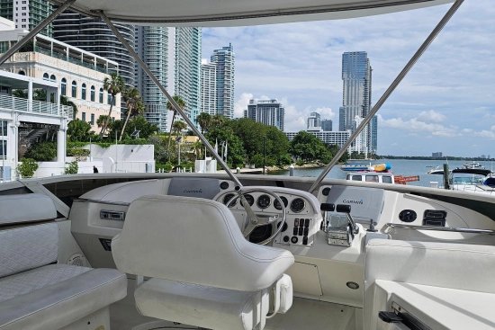 Carver 444 Cockpit Motor Yacht usado à venda