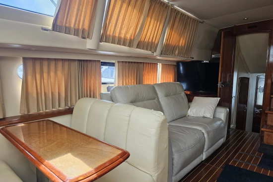 Carver 444 Cockpit Motor Yacht usado à venda
