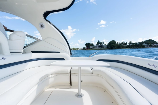 Sea Ray Sundancer 420 usata in vendita