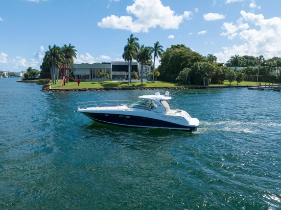 Sea Ray Sundancer 420 usata in vendita