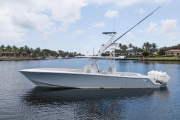 SeaVee 390Z usado à venda