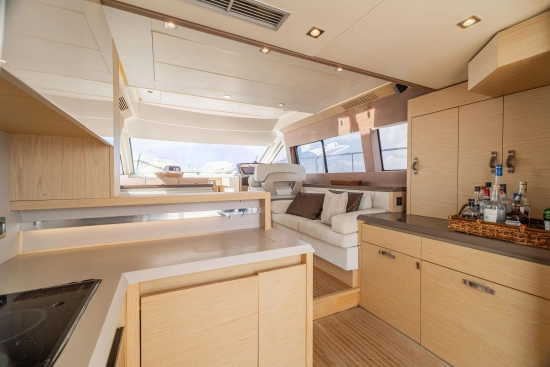 Monte Carlo Yachts MC5 de segunda mano en venta