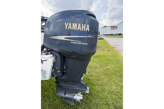 Mako Marine 261 Center Console usata in vendita