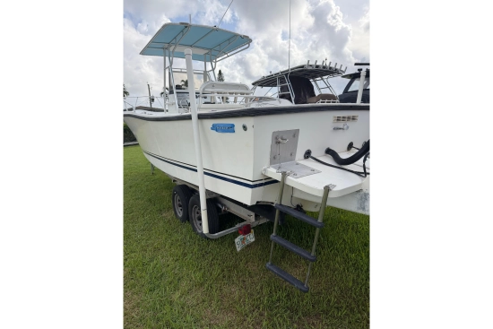 Mako Marine 261 Center Console usata in vendita