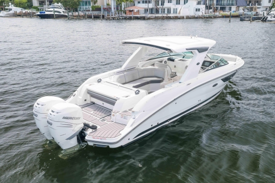 Sea Ray SLX 350 Outboard usata in vendita