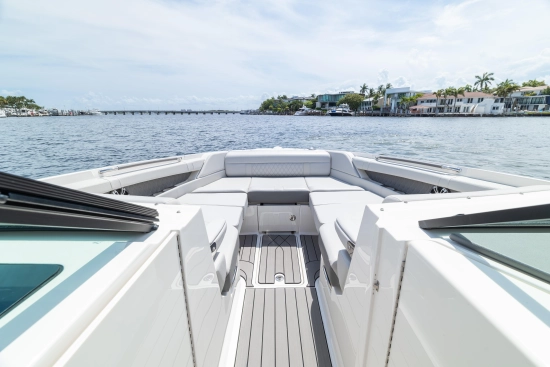 Sea Ray SLX 350 Outboard usata in vendita