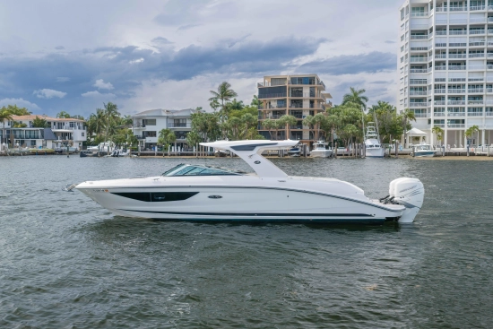 Sea Ray SLX 350 Outboard usata in vendita