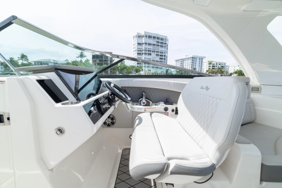 Sea Ray SLX 350 Outboard usata in vendita