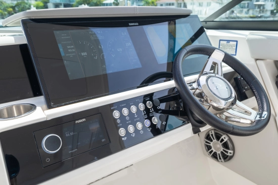 Sea Ray SLX 350 Outboard usata in vendita