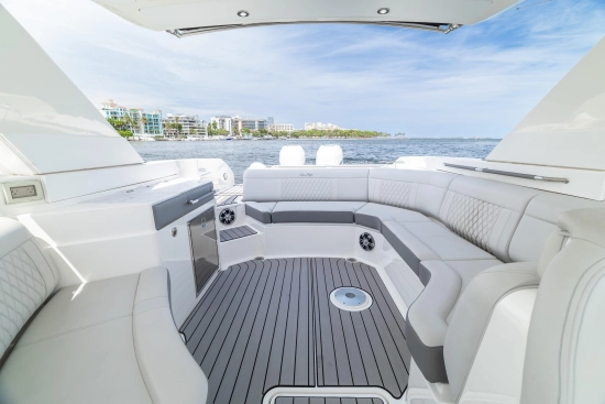 Sea Ray SLX 350 Outboard usata in vendita