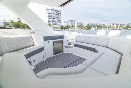 Sea Ray SLX 350 Outboard usata in vendita