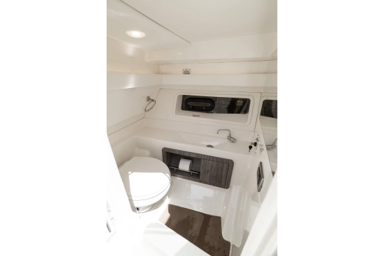 Sea Ray SLX 350 Outboard usata in vendita