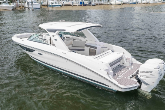 Sea Ray SLX 350 Outboard usata in vendita